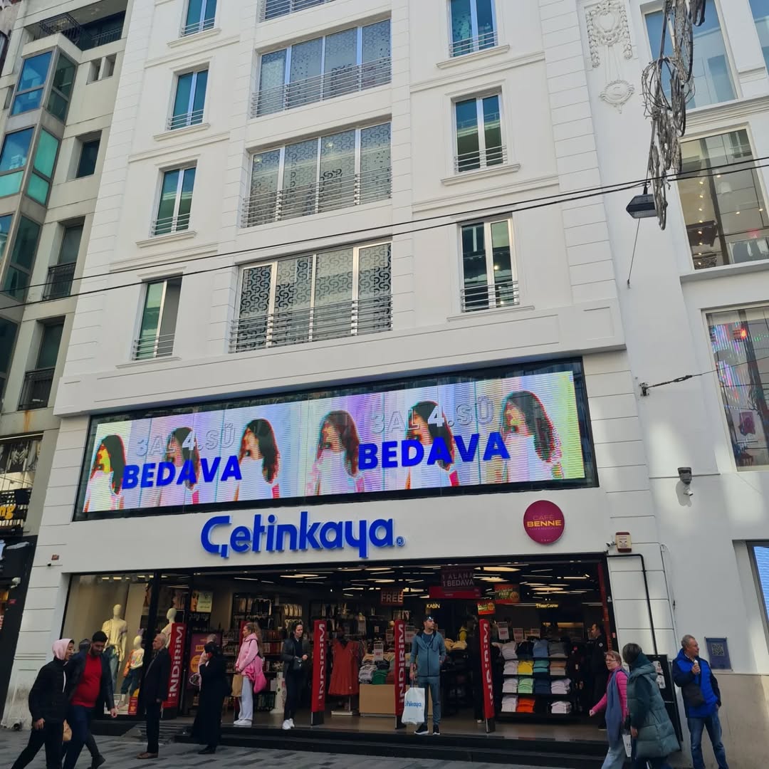 BEYOĞLU İSTİKLAL CADDESİ ÇETİNKAYA